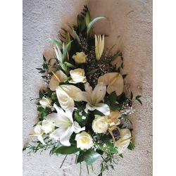 GERBE PIQUÉE DANS LA MOUSSE